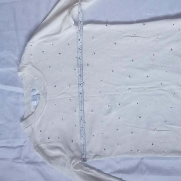 New York & Company Women's Sweater with beads size extra small - Picture 4 of 8